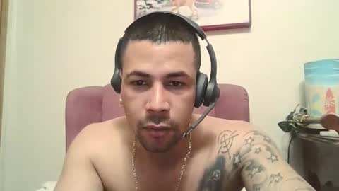 eddgarzay08 online show from April 2026 01:42:02 AM