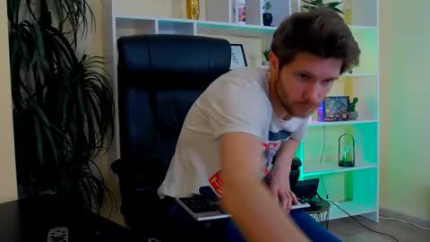 eddie_baker online show from May 2026 08:47:01 PM