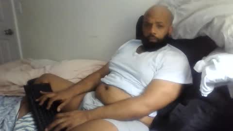 Snapshot of eddiejonez chatting on April 2026 03:51:02 AM eddiejonez online show from April 2026 03:51:02 AM