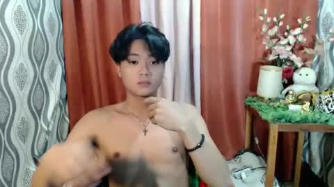 Snapshot of edelcum_xx chatting on February 2025 12:05:02 PM edelcum_xx online show from February 2025 12:05:02 PM