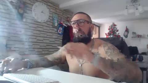 edgarram83 online show from November 2025 07:14:02 PM