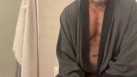 Snapshot of edgingdaddy chatting on March 2025 04:05:02 AM Dad online show from March 2025 04:05:02 AM