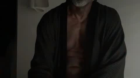 Snapshot of edgingdaddy chatting on November 2025 04:15:01 AM Dad online show from November 2025 04:15:01 AM