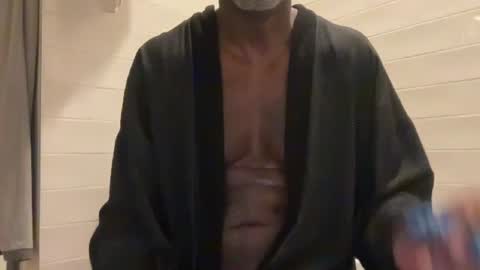 Dad online show from February 2026 04:11:01 AM