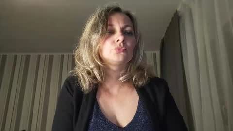 Snapshot of edithmanning chatting on March 2026 05:52:02 PM edithmanning online show from March 2026 05:52:02 PM