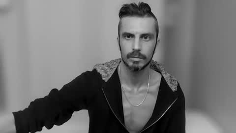 Snapshot of edmonton1985780 chatting on January 2026 09:07:02 PM edmonton1985780 online show from January 2026 09:07:02 PM