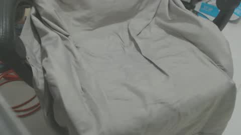 Snapshot of ednacrazy_2 chatting on December 2024 01:00:02 AM ednacrazy_2 online show from December 2024 01:00:02 AM