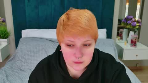 Snapshot of ednadavis chatting on April 2026 07:17:02 AM ednadavis online show from April 2026 07:17:02 AM