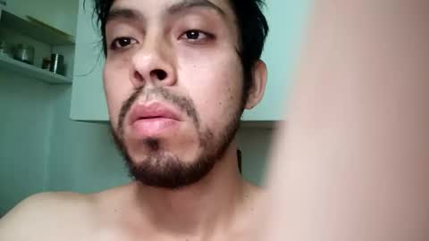 Snapshot of eduar99latino chatting on April 2026 12:33:02 PM Eduar99 online show from April 2026 12:33:02 PM