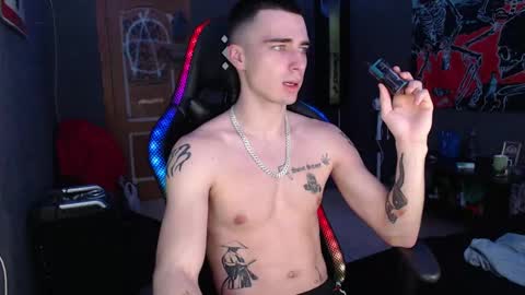 Eduar online show from December 2024 12:12:02 PM