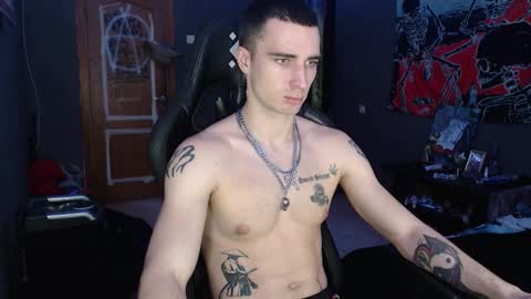 Eduar online show from November 2025 01:55:01 PM