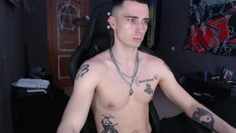 Snapshot of eduard_loveee chatting on April 2026 08:40:01 AM Eduar online show from April 2026 08:40:01 AM