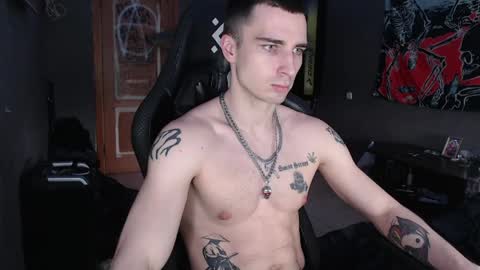 Snapshot of eduard_loveee chatting on April 2026 01:13:02 PM Eduar online show from April 2026 01:13:02 PM