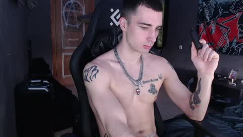 Snapshot of eduard_loveee chatting on April 2026 09:56:02 AM Eduar online show from April 2026 09:56:02 AM
