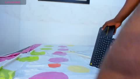Snapshot of eduward_carter chatting on June 2026 01:00:01 AM edward online show from June 2026 01:00:01 AM