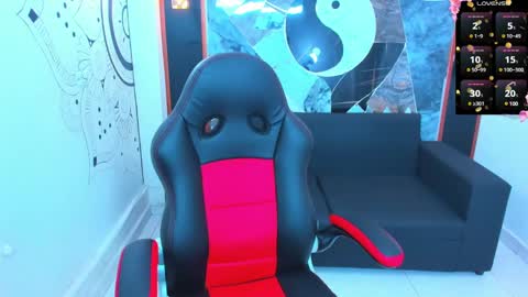 Snapshot of edward_24_ chatting on January 2025 04:25:02 AM Edward Colleman online show from January 2025 04:25:02 AM