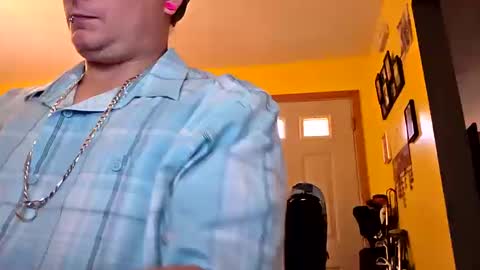 edwardaims_2please online show from October 2025 07:46:02 PM