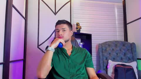 Edward Ross online show from September 2025 07:03:01 PM