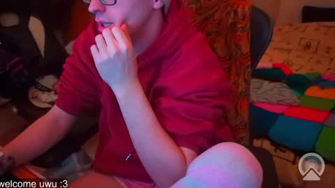 Snapshot of edwarh_01 chatting on March 2026 10:28:01 PM Alex online show from March 2026 10:28:01 PM