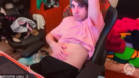 Snapshot of edwarh_01 chatting on March 2026 01:22:01 AM Alex online show from March 2026 01:22:01 AM