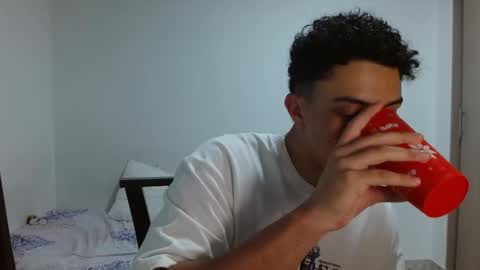 Snapshot of edwisalvatore chatting on January 2025 03:19:01 AM edwisalvatore online show from January 2025 03:19:01 AM