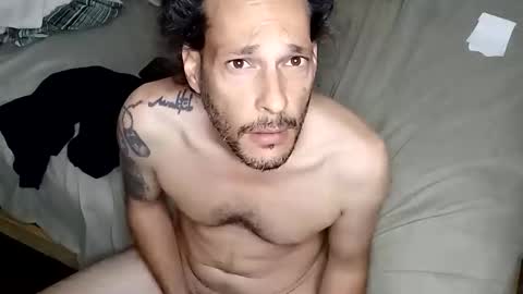 Snapshot of eel1988 chatting on April 2026 02:09:02 PM eel1988 online show from April 2026 02:09:02 PM