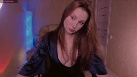 eesmaaarr online show from January 2025 08:54:01 PM