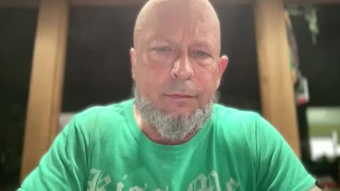 Snapshot of eevilempire chatting on April 2026 05:46:01 PM Harley Biker online show from April 2026 05:46:01 PM
