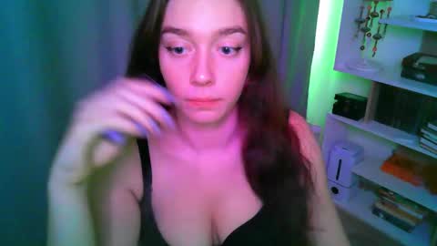 Snapshot of effie_balconii chatting on October 2025 01:45:02 PM effie_balconii online show from October 2025 01:45:02 PM