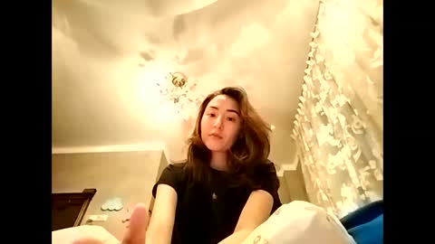 Snapshot of effy007 chatting on December 2024 02:41:02 PM Effy online show from December 2024 02:41:02 PM