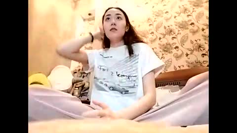 Snapshot of effy007 chatting on October 2025 02:16:01 PM Effy online show from October 2025 02:16:01 PM