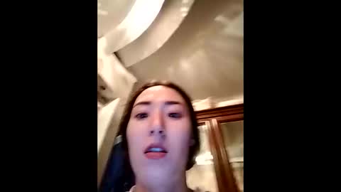 Effy online show from November 2025 01:34:02 PM