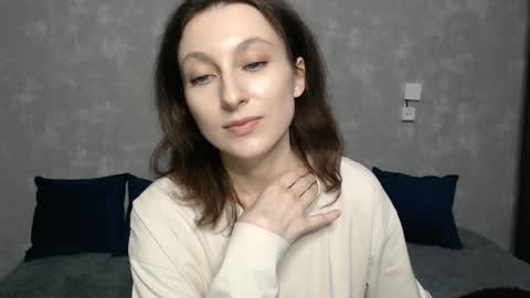 Anna online show from December 2024 09:17:02 AM