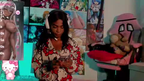 Snapshot of effy_marinn chatting on December 2025 06:19:01 AM effy_marinn online show from December 2025 06:19:01 AM