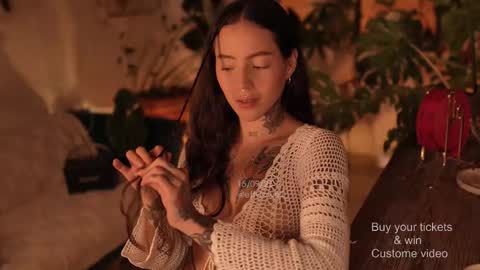 Effy online show from September 2025 02:12:02 AM