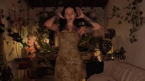 Snapshot of effylowell_ chatting on March 2026 02:04:02 AM Effy online show from March 2026 02:04:02 AM