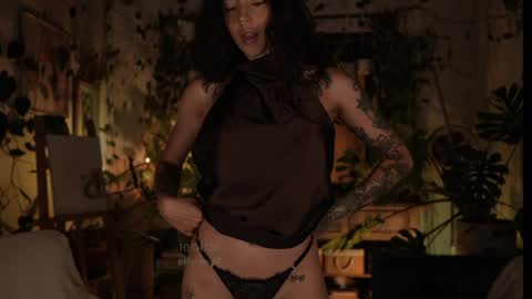 Snapshot of effylowell_ chatting on April 2026 02:38:01 AM Effy online show from April 2026 02:38:01 AM