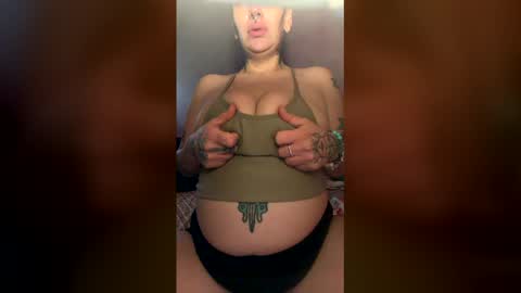 eggsma666 online show from April 2026 04:56:01 AM