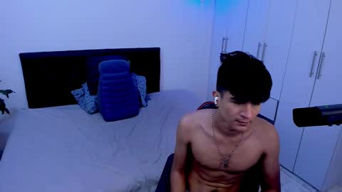 eiden_allenx1 online show from January 2025 02:17:02 PM