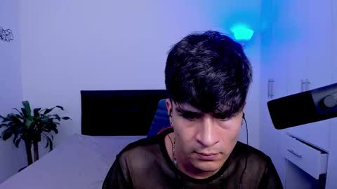 eiden_allenx1 online show from February 2025 02:53:02 PM