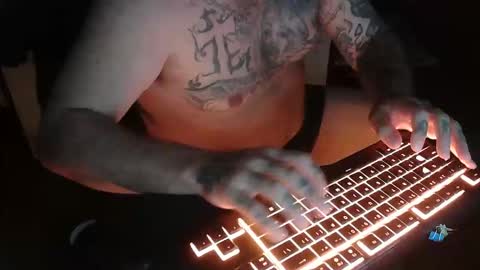 Snapshot of eightsixty4 chatting on April 2026 08:17:01 AM eightsixty4 online show from April 2026 08:17:01 AM