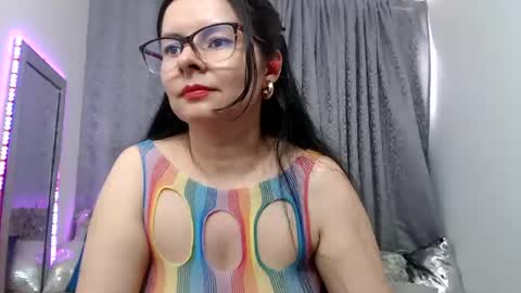 Snapshot of eileenqueen23 chatting on June 2026 07:51:01 PM Eileen online show from June 2026 07:51:01 PM
