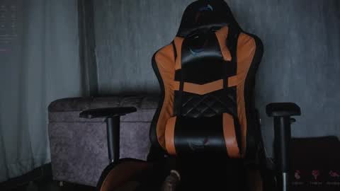 Eilyn online show from March 2025 06:51:02 PM