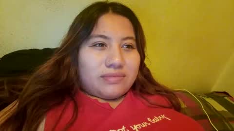 Snapshot of eimy_collin chatting on December 2024 04:11:01 PM EIMY   MODEL INDEPENDENT online show from December 2024 04:11:01 PM