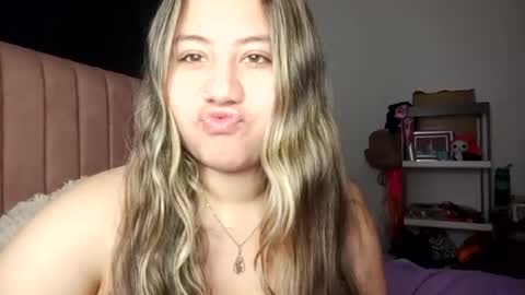 Snapshot of eimy_collin chatting on September 2025 12:12:02 AM EIMY   MODEL INDEPENDENT online show from September 2025 12:12:02 AM