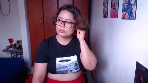 eimy_saenzz online show from November 2025 06:40:01 PM