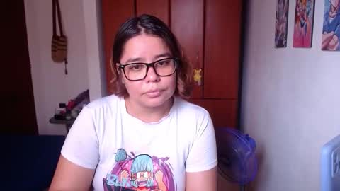 eimy_saenzz online show from February 2026 06:28:02 PM