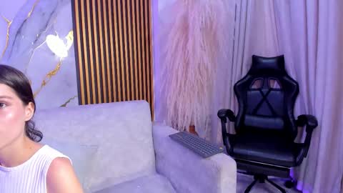 YG COUPLE online show from October 2025 08:54:02 PM