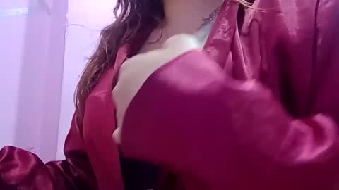 Eirene online show from February 2025 07:12:01 AM