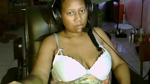 Eirondra Valeen online show from April 2026 02:01:01 AM